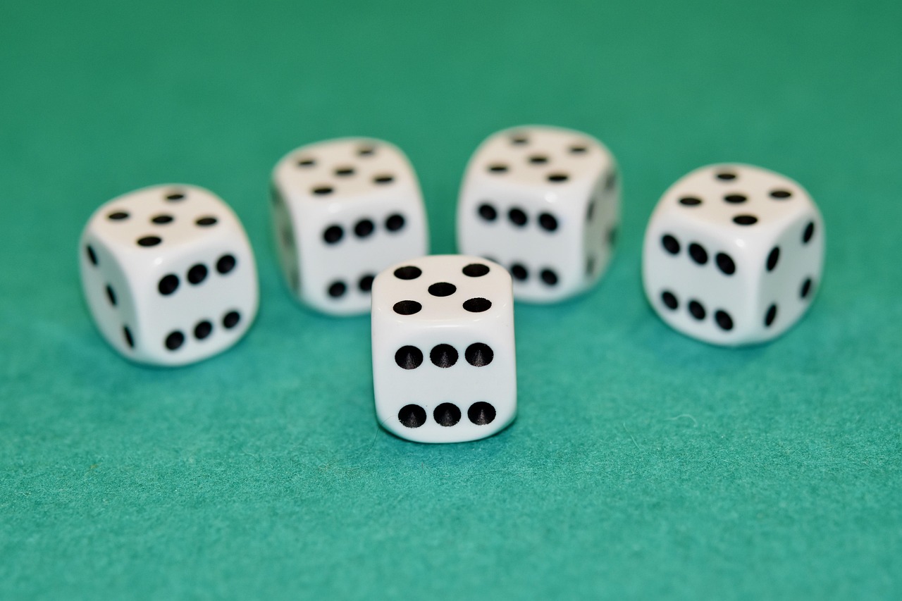 Proceed Through 5 Profitable Ideas When Playing Online Gambling